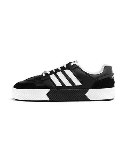 کفش ورزشی مردانه Adidas
