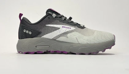 کفش راحتی مردانه بروکس مدل cascadia طوسی مشکی