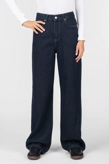 شلوار جین زنانه نیم بگ آبی خام شور رویال جک پات | شلوار جین زنانه نیم بگ آبی خام شور رویال جک پات Royal Jackpot کد 1623