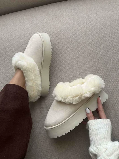 UGG خزدار