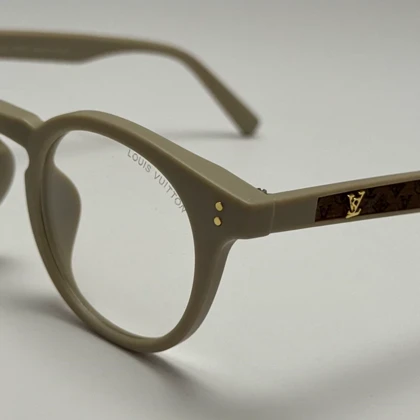 فریم عینک بلوکات طبی لویی ویتون کرمی tr90 نرم و سبک به همراه کاور پارچه ای و دستمال - عینک کار با کامپیوتر و موبایل