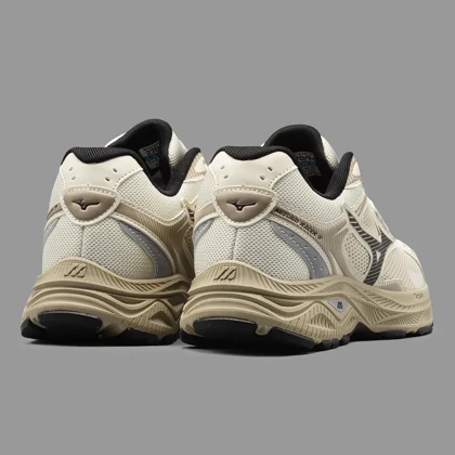 میزانو ریسر اس کرم مشکی Mizuno Racer S Cream Black