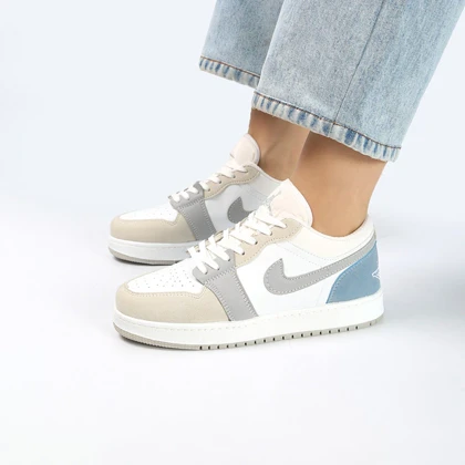 کفش و کتانی زنانه مدل NIKE AIR JORDAN 1 رنگ سفید طوسی کد M5833