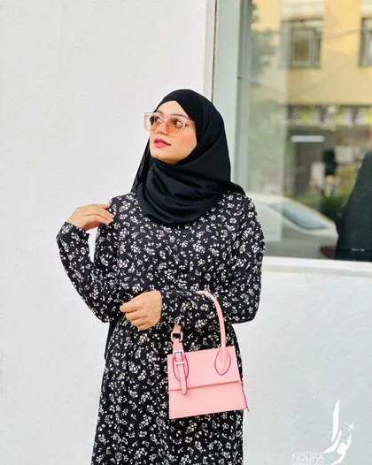 پیراهن سامینا طرح مشکی گل ریز