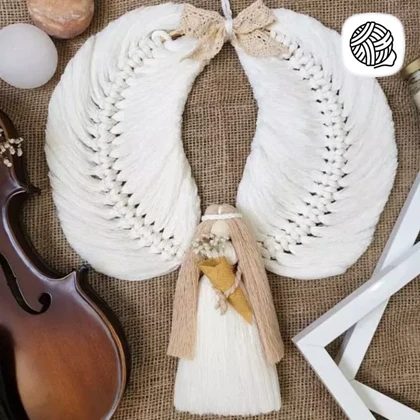 دیوار کوب مکرومه بافی مدل فرشته کد 01 (قطر دایره فلزی 20cm)