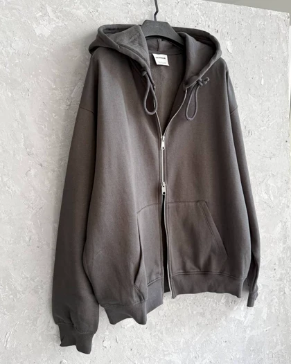 سویشرت دو زیپ ذغالی برند bershka🐈⬛