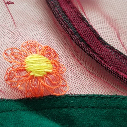 ست شورت و سوتین زنانه لیمون مدل فانتزی بابونه زرشکی کد 4699-10502