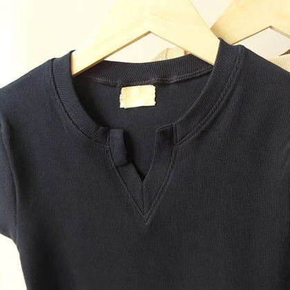 کراپ آستین کوتاه یقه کوبایی