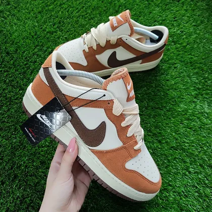 سایز 43- کفش کتانی نایک اس بی SB قهوه ای( زیره عطری)