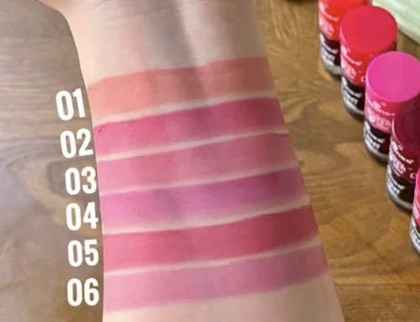 تینت لب ضدآب essense