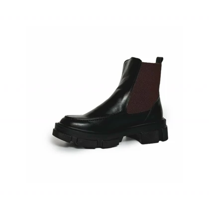 نیم بوت زنانه استرادیواریوس مدل Stradivarius Flat Ankle Boots - BTBr58