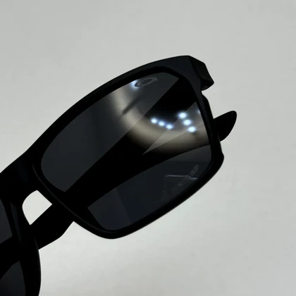 عینک اوکلی مستطیلی پلاریزه سبک OAKLEY آمریکایی مشکی کد WG83107