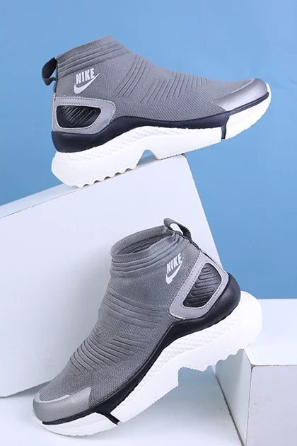 کفش اسپرت زنانه کش بافت نایک ساق‌دار