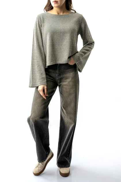 تیشرت آستین بلند یقه قایقی زنانه