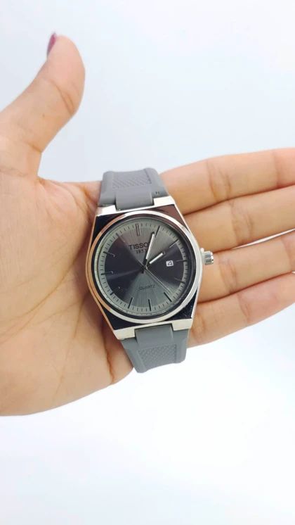 ساعت مچی مردانه تیسوت Tissot 5782 با موتور کوارتز و بند سیلیکونی