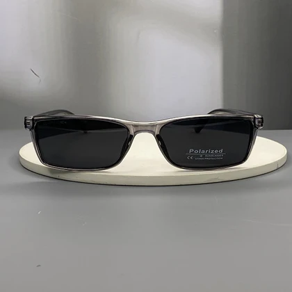 عینک آفتابی لاگوست با فریم کائوچو و لنز پلی‌کربنات پلاریزه UV400 Lacoste Polarized