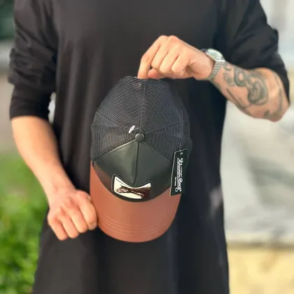 کلاه گورین چرم dark horse