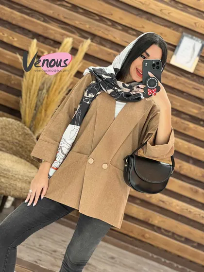 مانتو یقه پهن دو دکمه