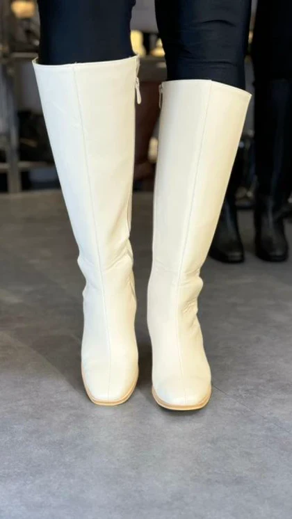 بوت پاشنه‌بلند جیران کد 8000