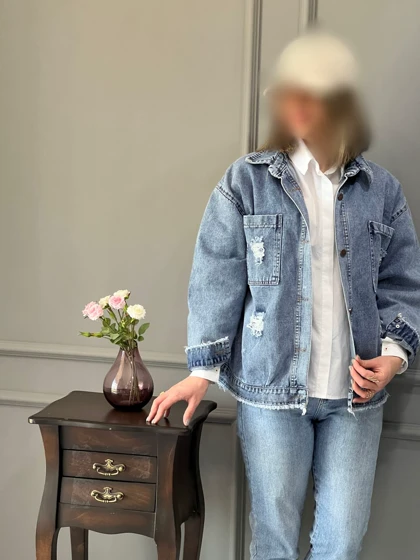 مانتو جین زیر ریش