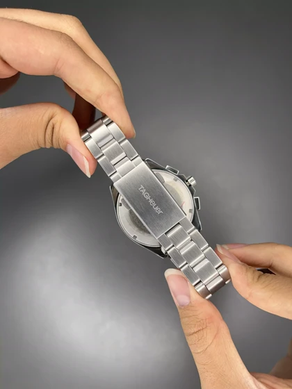 ساعت مچی تگ هویر کورنوگراف بند سیلور صفحه سفید Tag Heuer