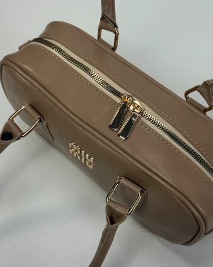 کیف صندوقی miu miu کد 1100270