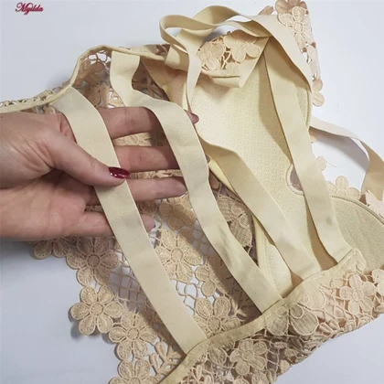 تاپ زنانه ماییلدا مدل گل‌گلی گیپوری کد 5474-1837