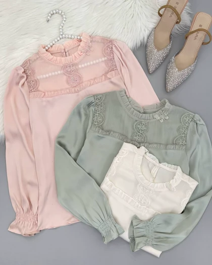 شومیز ساتن یقه کار شده کد 4672