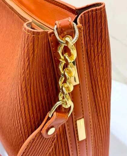 کیف یزرگ زنانه راه راه