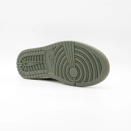 نایک ترویس کرم سبز کد 6855