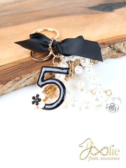 چارم بگ آویز کیف No5 chanel کد C9120