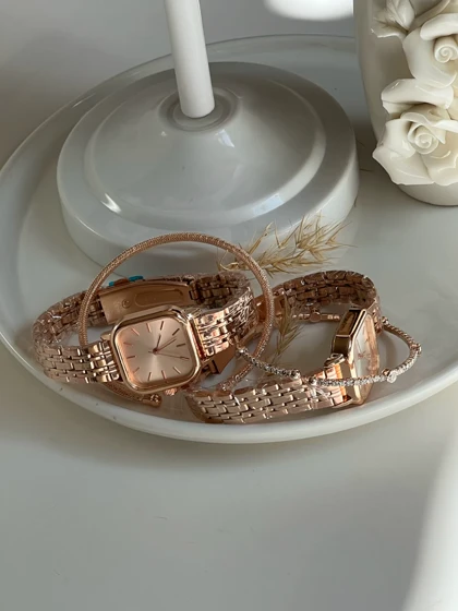 ساعت لاو رز