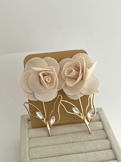 گوشواره گل رز پارچه ای