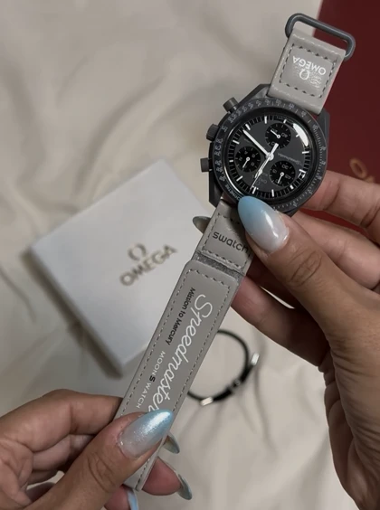 ساعت امگا سواچ عطارد بند طوسی Omega Swatch to the Moon