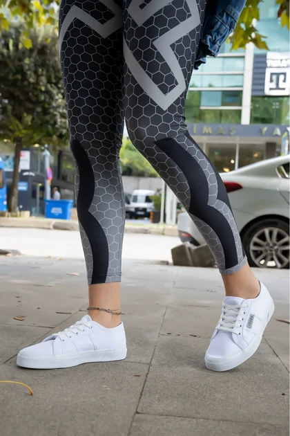 کتانی shupe shupe