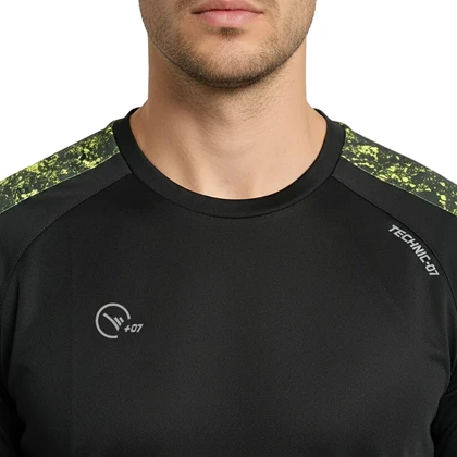 تیشرت ورزشی فلامنت سوزنی مردانه تکنیک پلاس 07 مدل TS-170