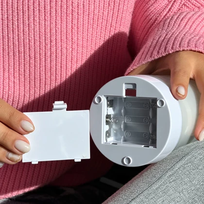 چراغ خواب لمسی مدل C107 شارژی با نور LED چند رنگ