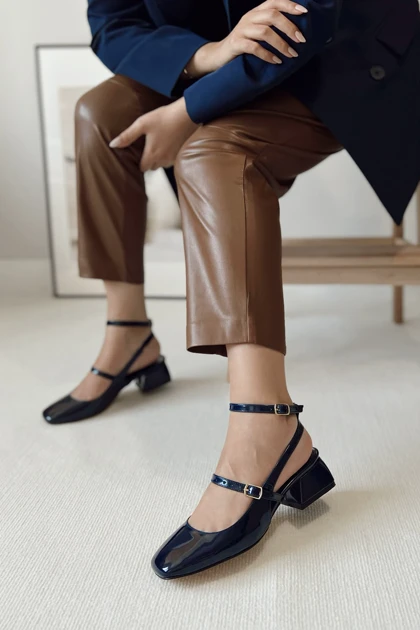 کفش پاشنه‌بلند کلاسیک زنانه polka-store polka-store