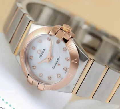ساعت امگا کانسلیشن زنانه دورنگ رزگلد ایندکس نگین Omega Constellation silver Rosegold