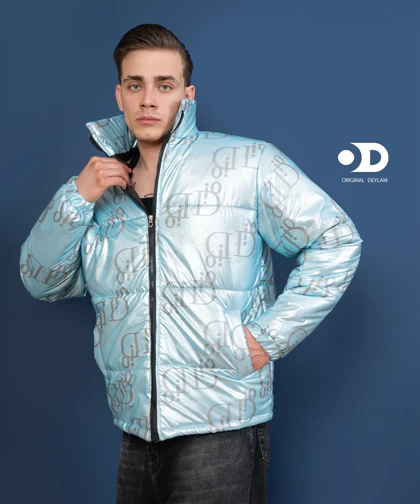 کاپشن پفکی باکسی سبزآبی اولد مانی با طراحی انتزاعی فوق‌العاده خفن و مدرن 2026