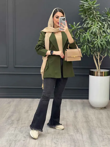 مانتو سرشانه ژیله دار پشت پاگن