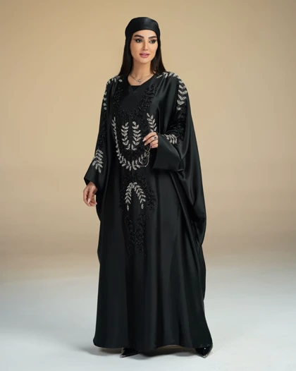 مانتو عبایی ساتن سنگدوزی مدل المپیک