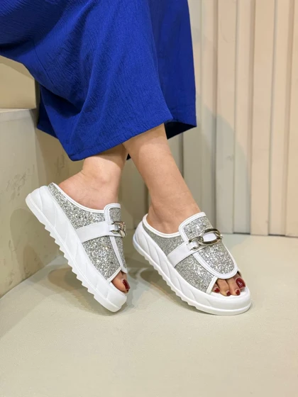 1129 صندل زنانه پشت‌باز جلو باز رو لمه