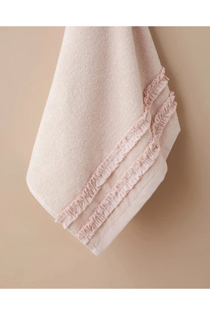 حوله حمام پنبه‌ای English Home مدل Soft Ruffle