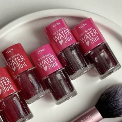 تینت لب ضدآب essense