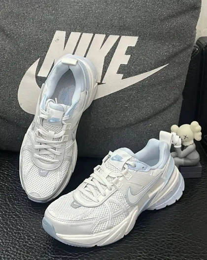 کفش نایک وی تو کی آبی سفید Nike V2K Blue White