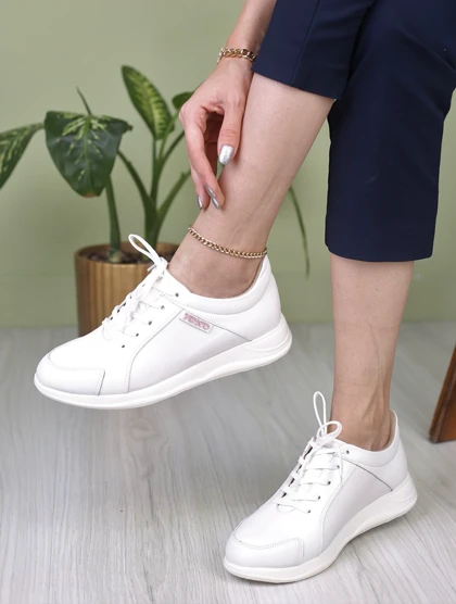 کفش اسپرت زنانه تامی