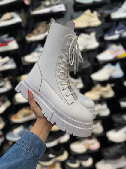 بوت مردانه سفید برشکا