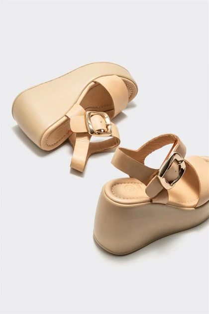 صندل زنانه اله elle