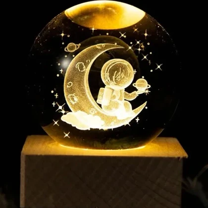 چراغ رومیزی/خواب مدل گوی کریستالی طرح فضانورد